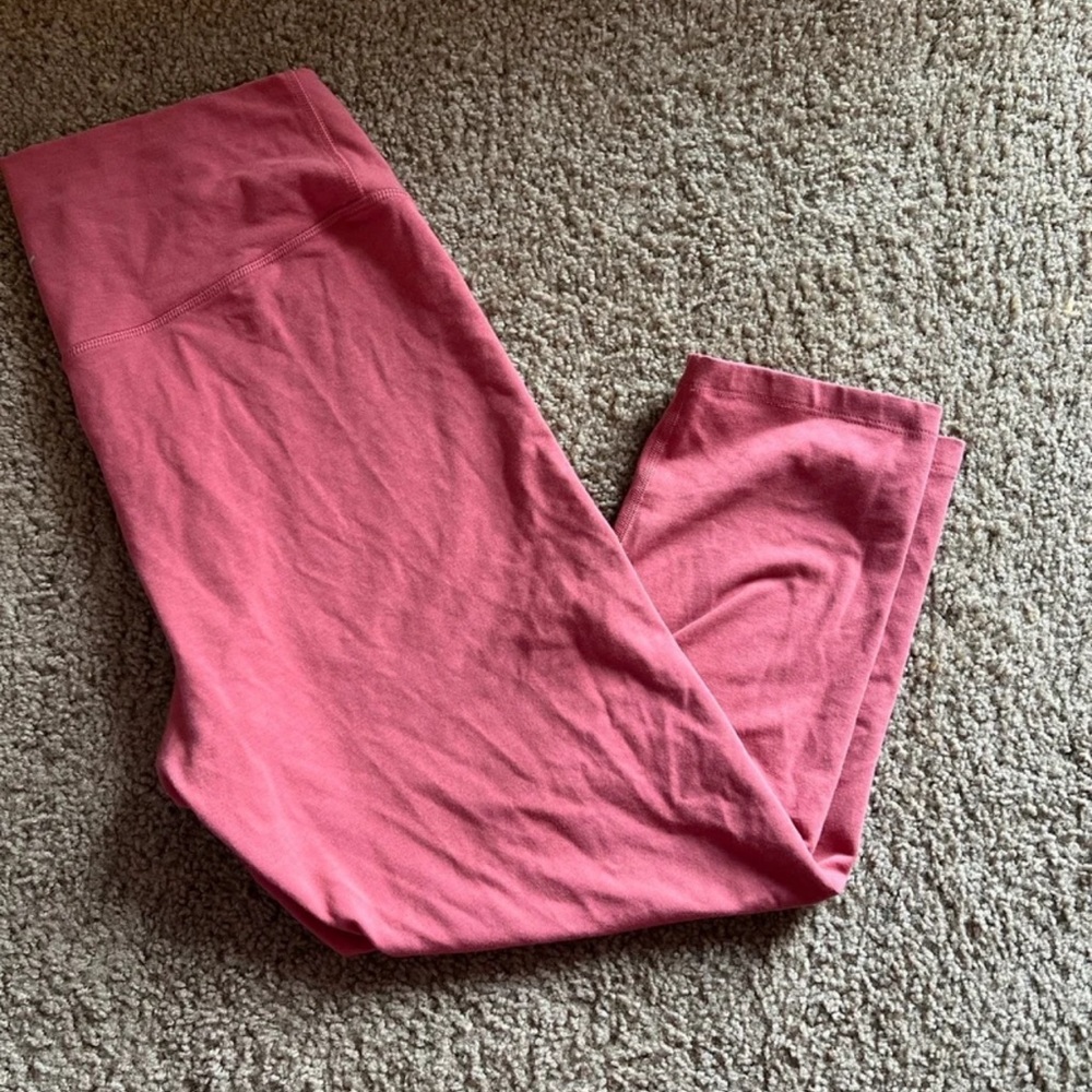 Size large leggings